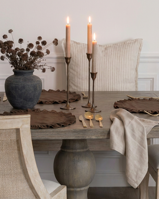 Dining Room 02