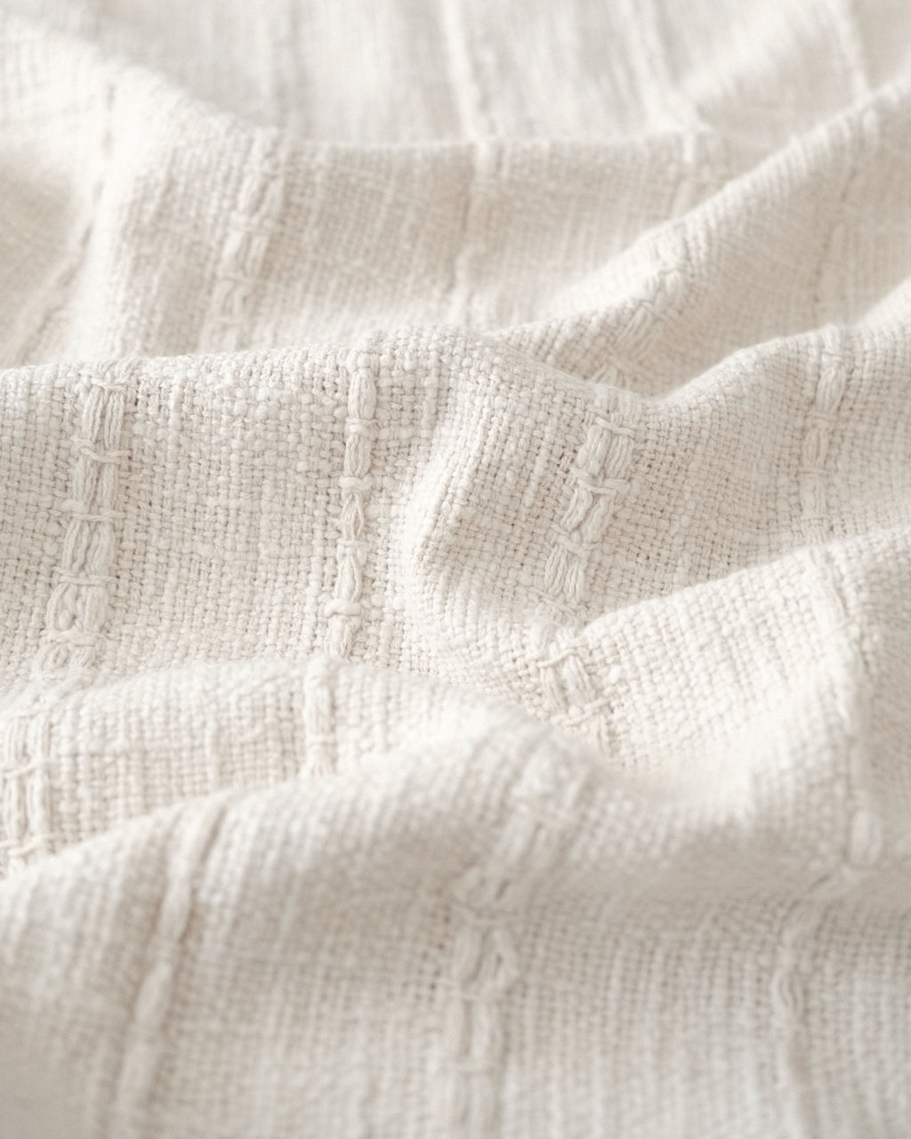 Alma Throw